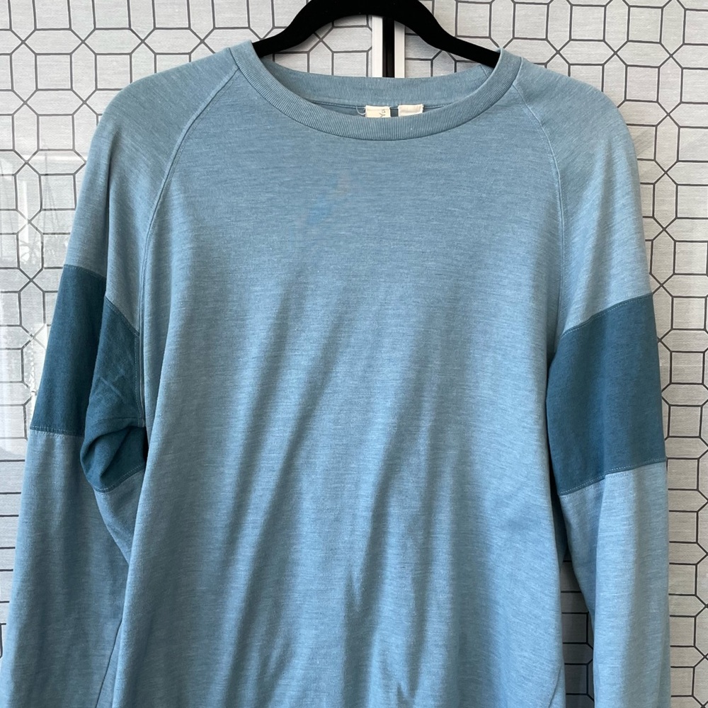 Men’s DKNY long sleeve shirt- Large